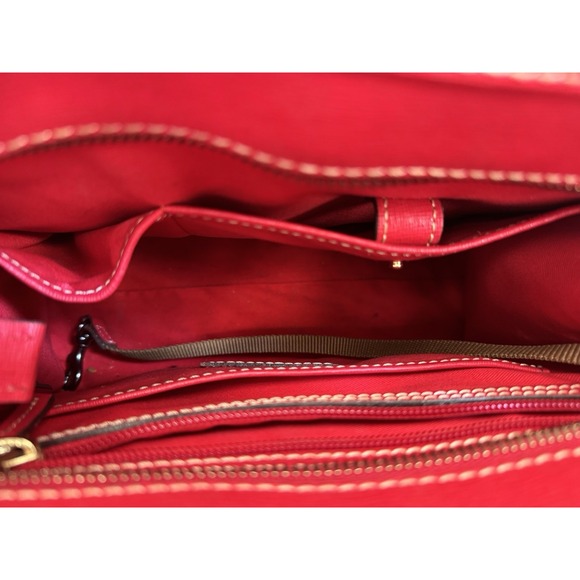 Pebble Grain Small Wren Zip Tote – Dooney & Bourke Dooney & Bourke Italian Leather Saffiano Shopper In Red‎